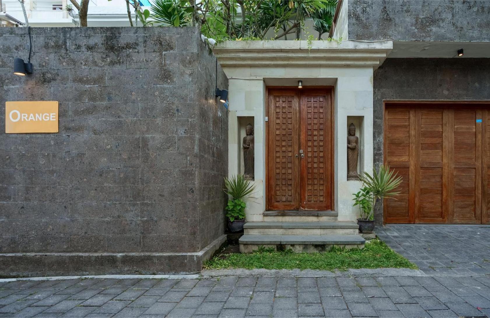 Villa Orange 3Br Seminyak By Exotic Bali Properties Экстерьер фото